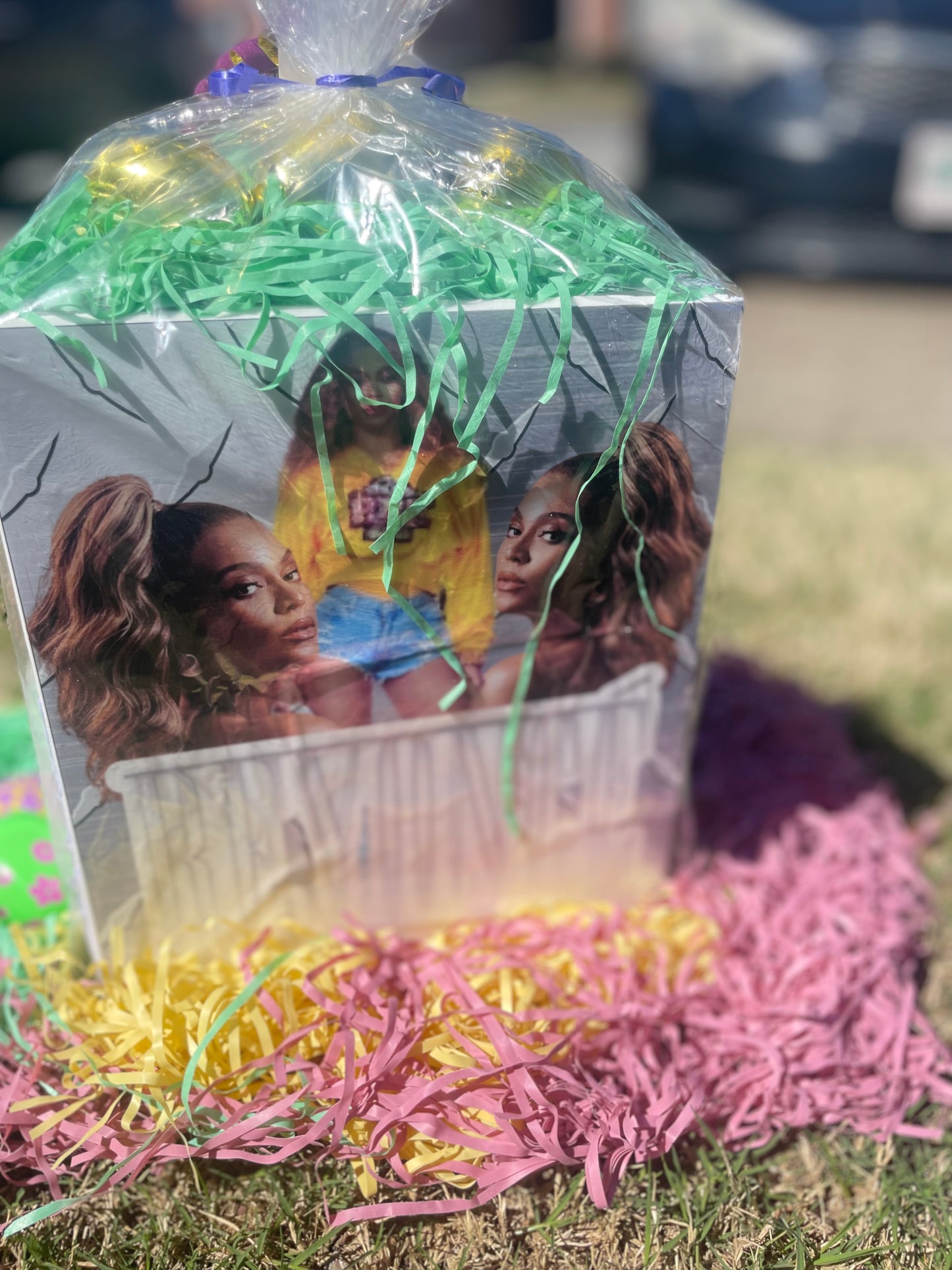 Customized Vending Machine Basket (8.5x11)